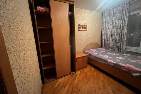 Комната, (всего 3 ком.), 45 м², 2/9 эт.