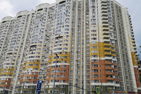 1-к квартира, 43 м², 19/25 эт.