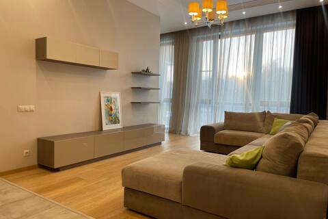 2-к квартира, 75,7 м², 4/8 эт.