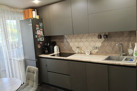 2-к квартира, 63 м², 3/18 эт.