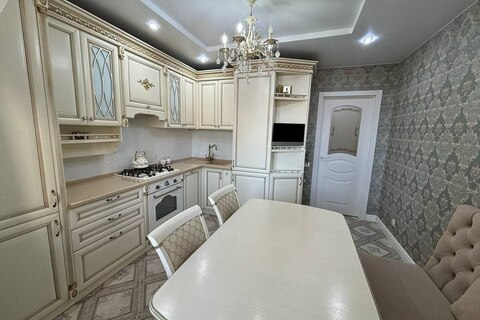 2-к квартира, 62 м², 9/13 эт.