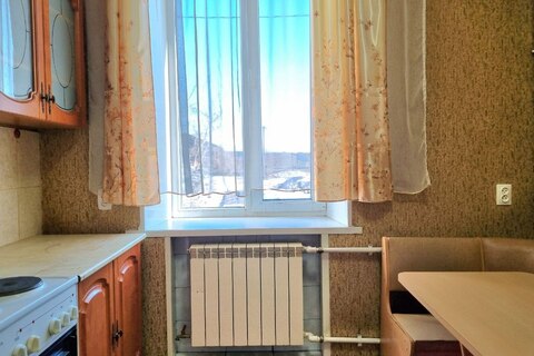 2-к квартира, 47 м², 1/3 эт.