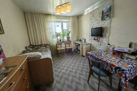 Комната, (всего 10 ком.), 12,8 м², 5/9 эт.