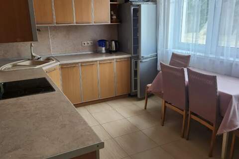 2-к квартира, 69 м², 1/10 эт.