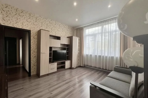2-к квартира, 46 м², 3/4 эт.