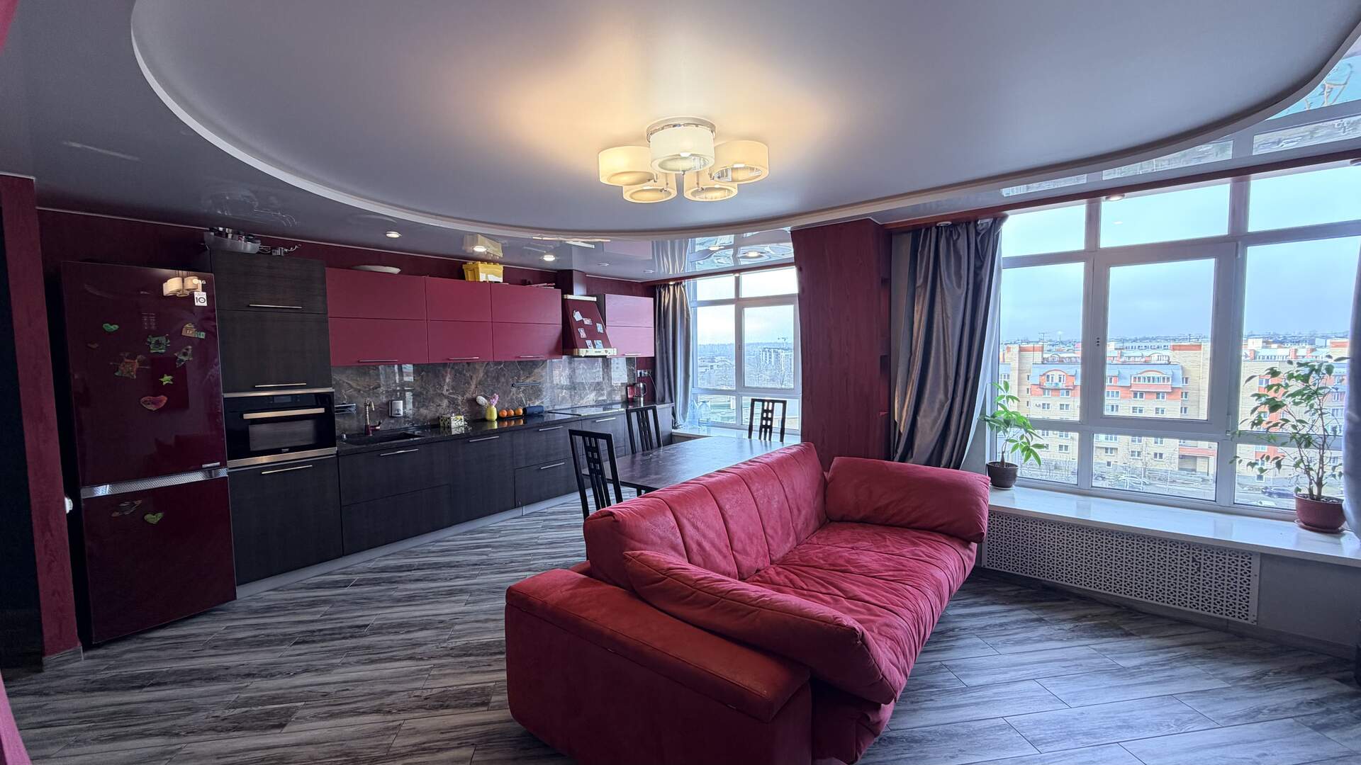 Квартира, 196.5 м², 3 комн.