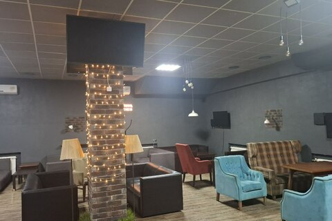 Помещение своб.назн., 322 м²